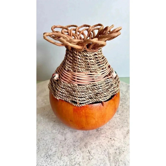 Vintage Handmade Carved Embellished Brown Gourd Decorative Vase Tabletop Decor s - Picture 6 of 12